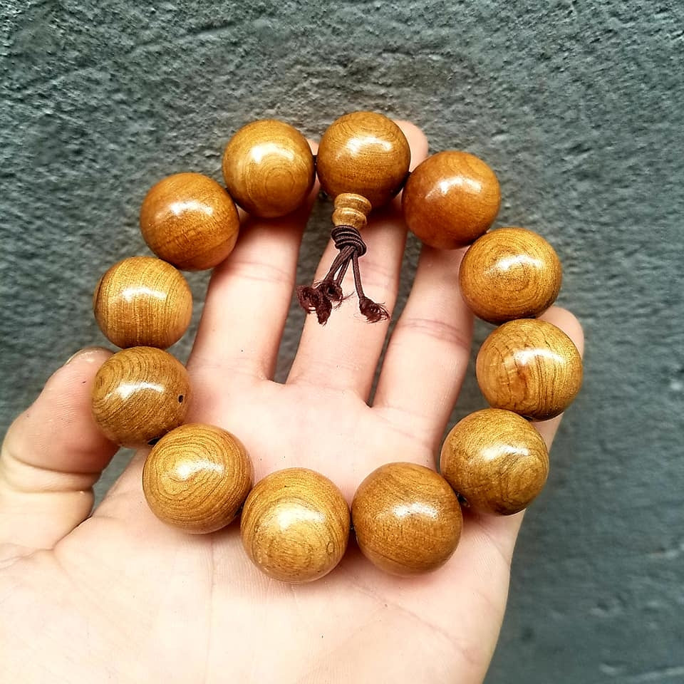 11개의 구슬로 이루어진 팔찌는 무엇을 의미하나요?