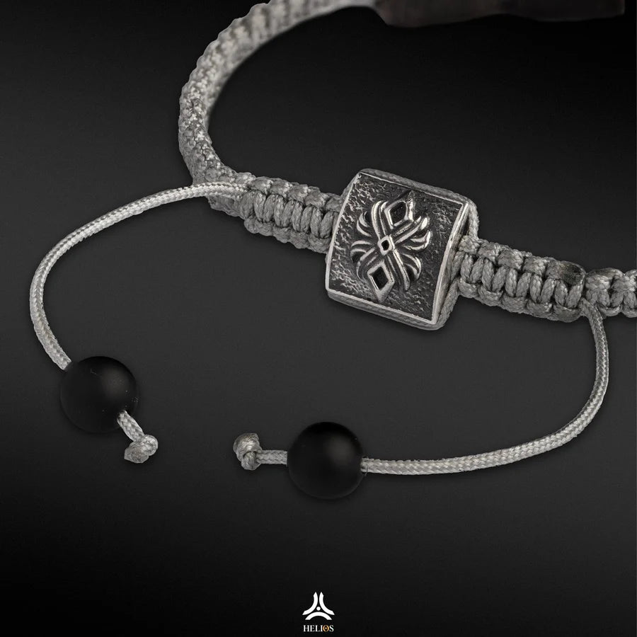 여성은 어느 손에 풍수 팔찌를 착용해야 할까요? 풍수 은팔찌를 선택하세요