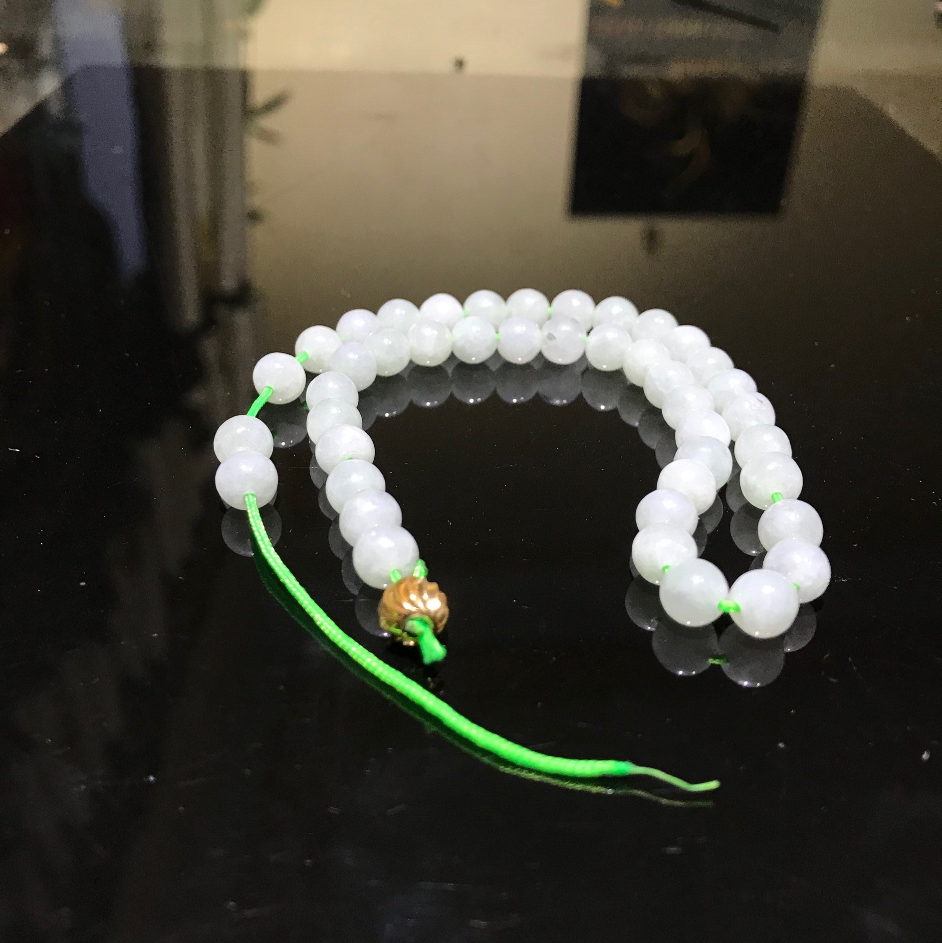 What does a broken bracelet mean? How to handle it?