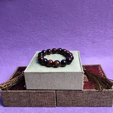 14개의 구슬로 이루어진 팔찌는 무엇을 의미하나요?