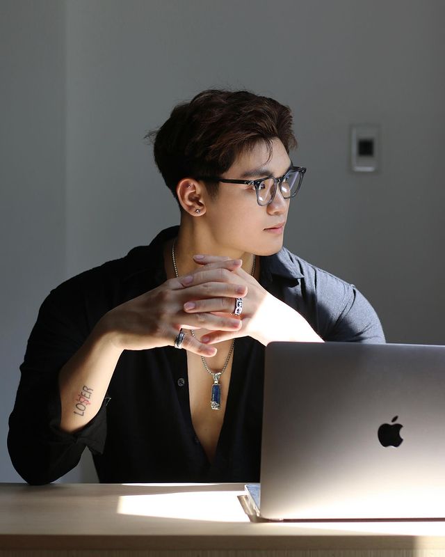 HELIOS x BLOGGER DO NGOC HUNG