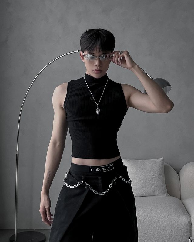 HELIOS x BLOGGER VY