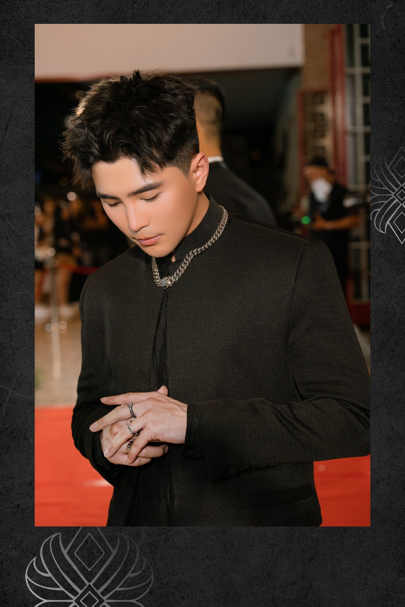 여자친구에게 줄 목걸이는 어떻게 골라야 할까? 목걸이를 선물한다는 것의 의미