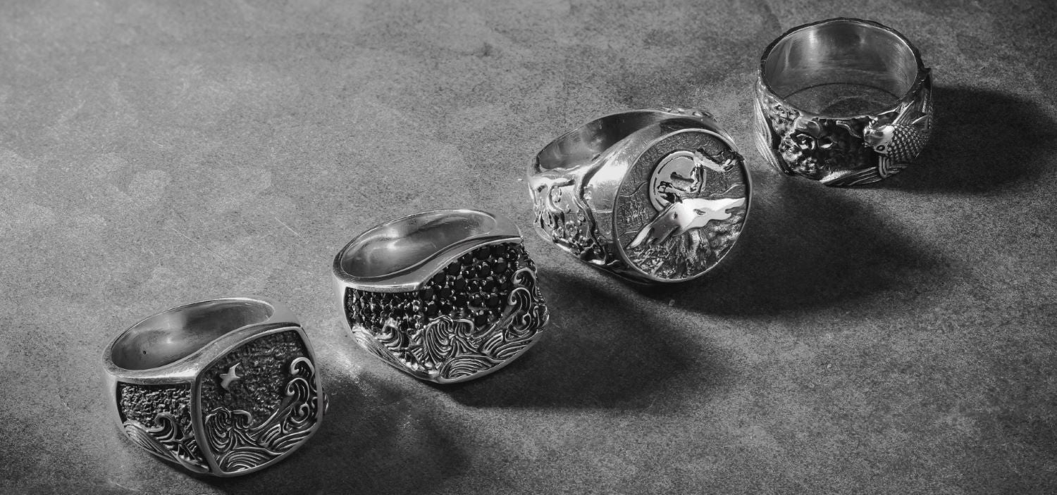 SILVER, TIME AND THE WEARER'S TRACES
