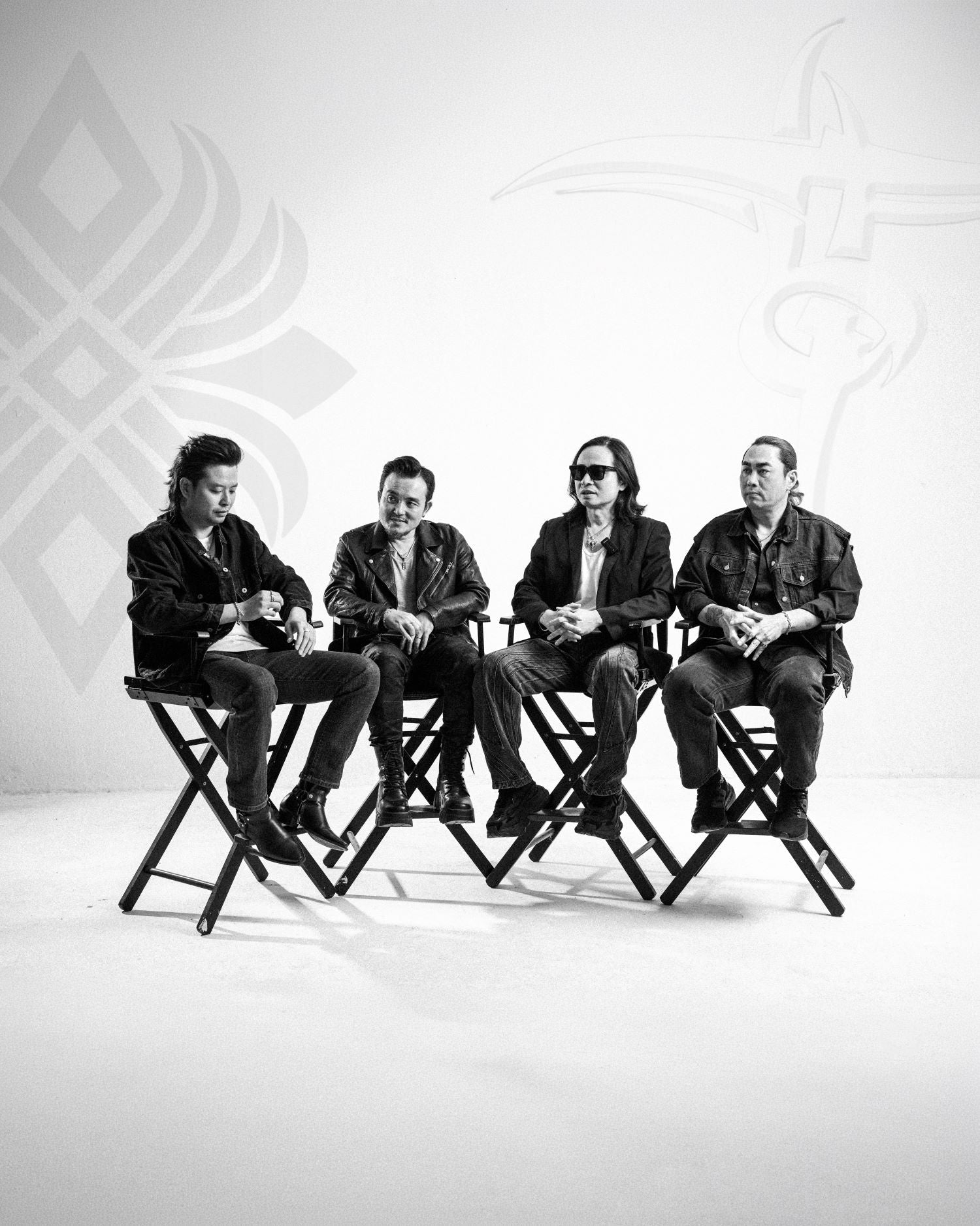 KHI LOGO "BỨC TƯỜNG" ĐƯỢC ĐÚC TỪ BẠC…