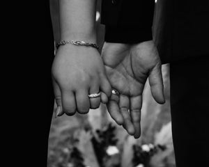 VOI, HOA CẢI VÀ THẦN MẶT TRỜI HELIOS