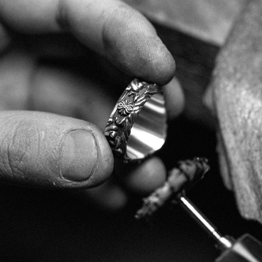 KHÁM PHÁ CHẾ TÁC